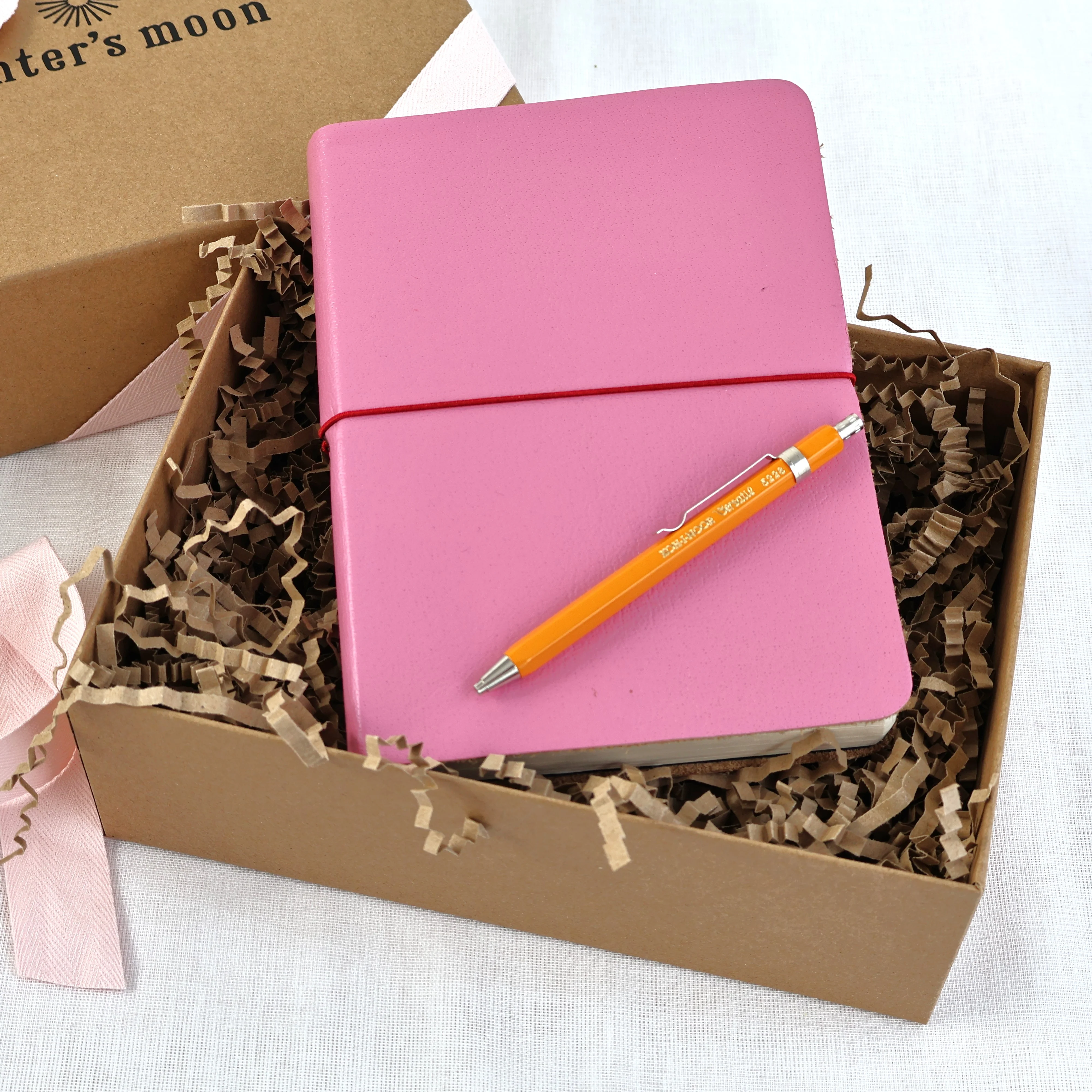 'Artists' Gift Box - Image 2