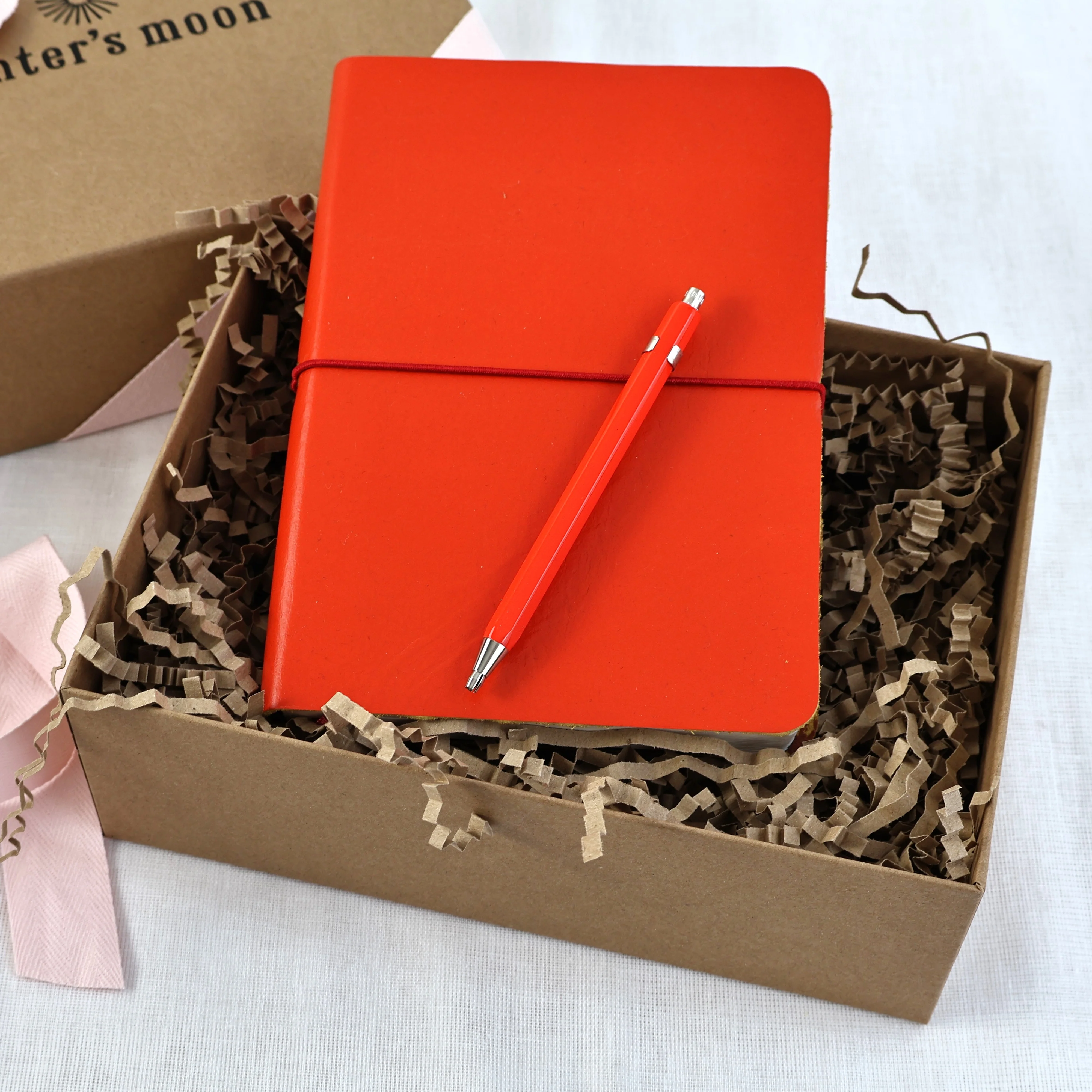 'Artists' Gift Box - Image 3
