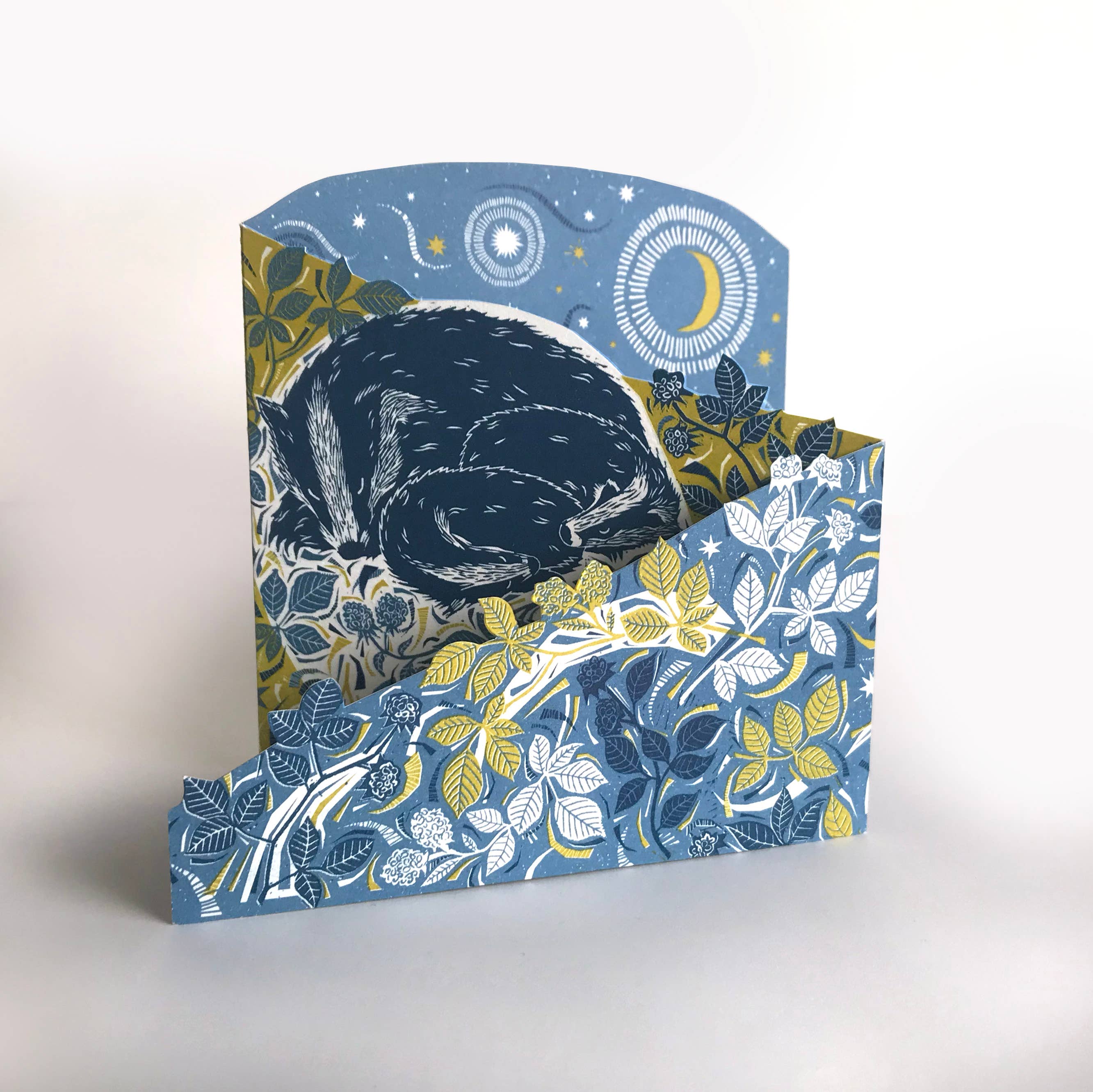 'Badger Amongst the Brambles' Die Cut Fold-Out Greetings Card - Image 2