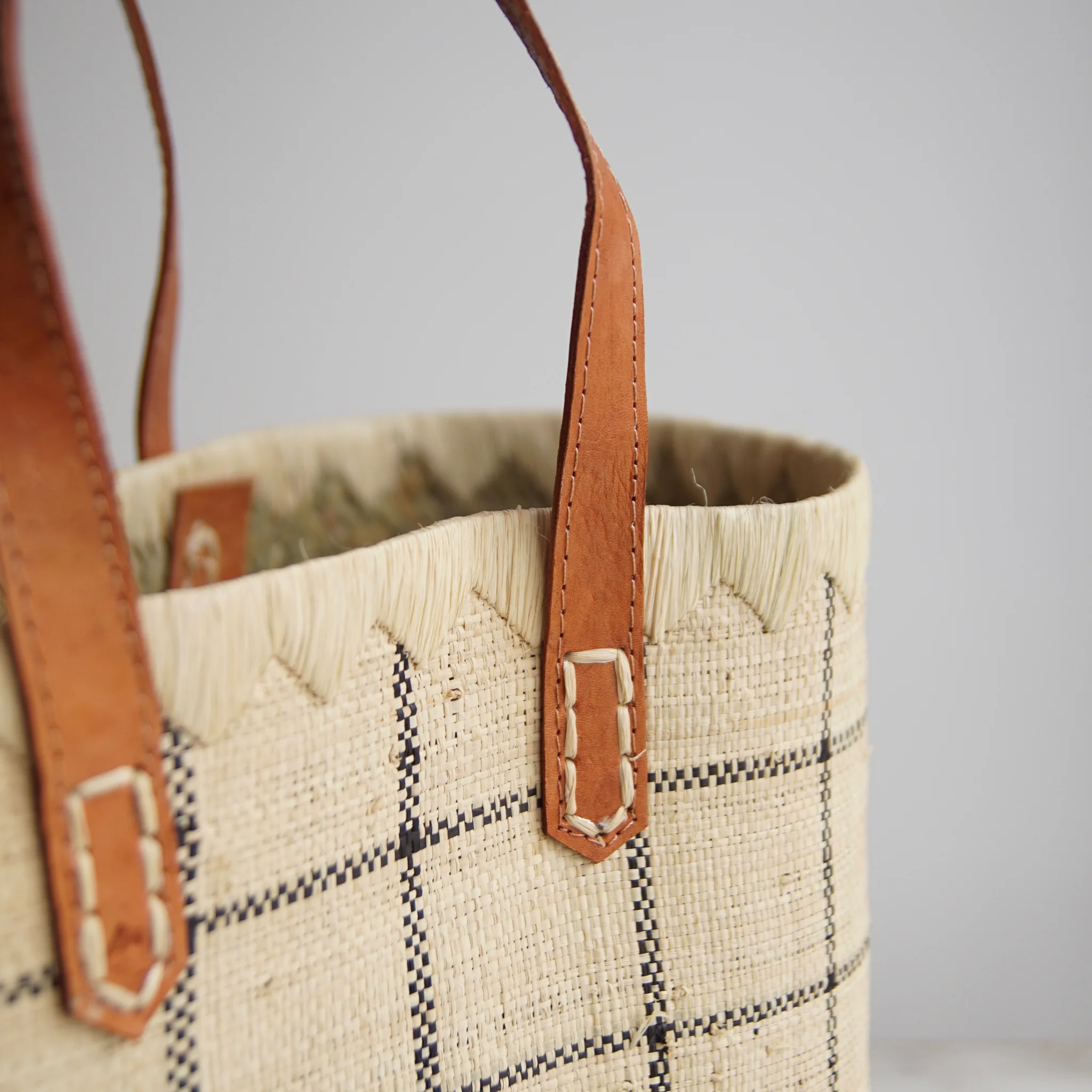 Fairtrade Raffia & Leather Basket Bag - Image 6