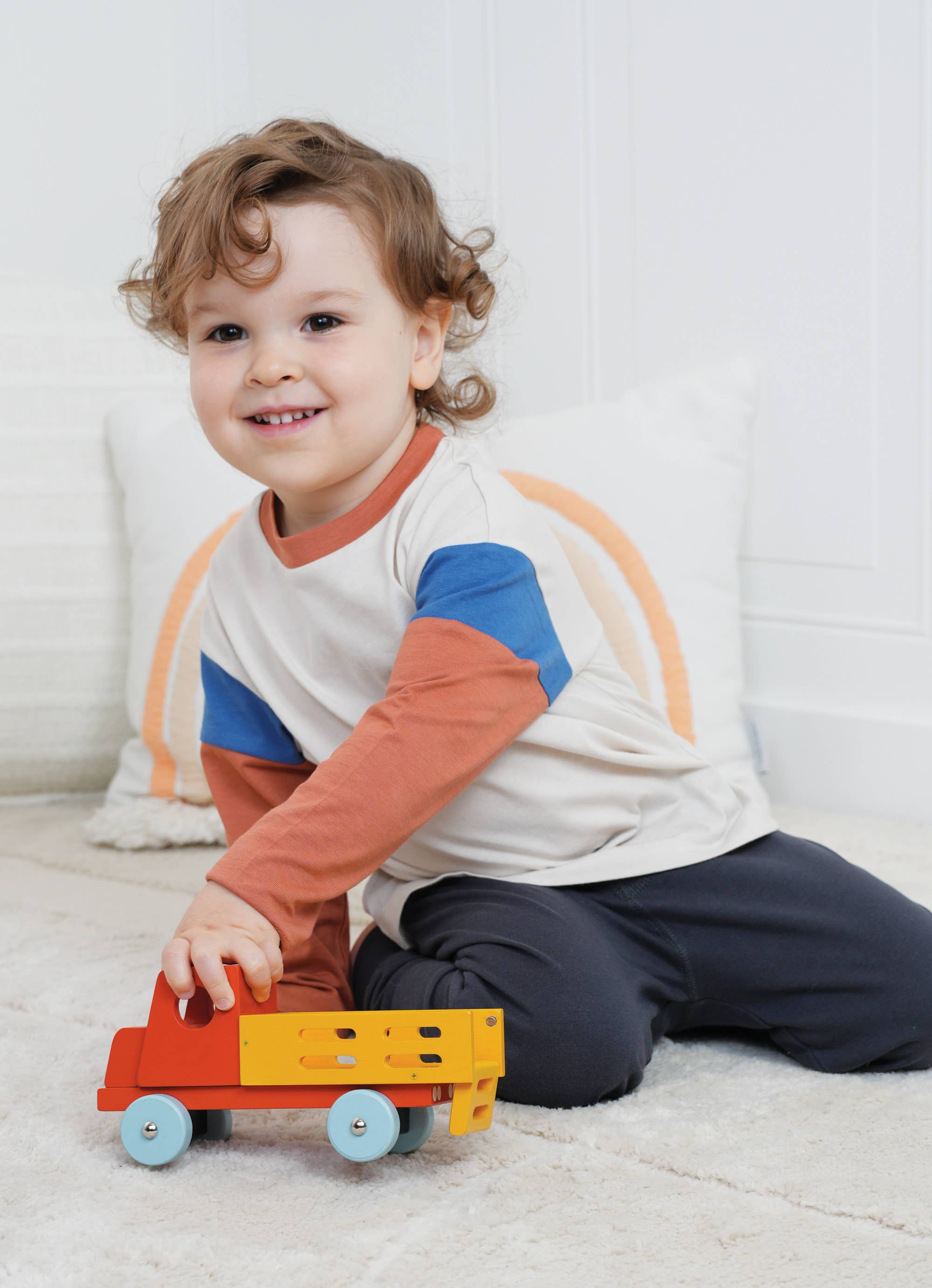 Wooden Mentari Toy Truck - Image 3