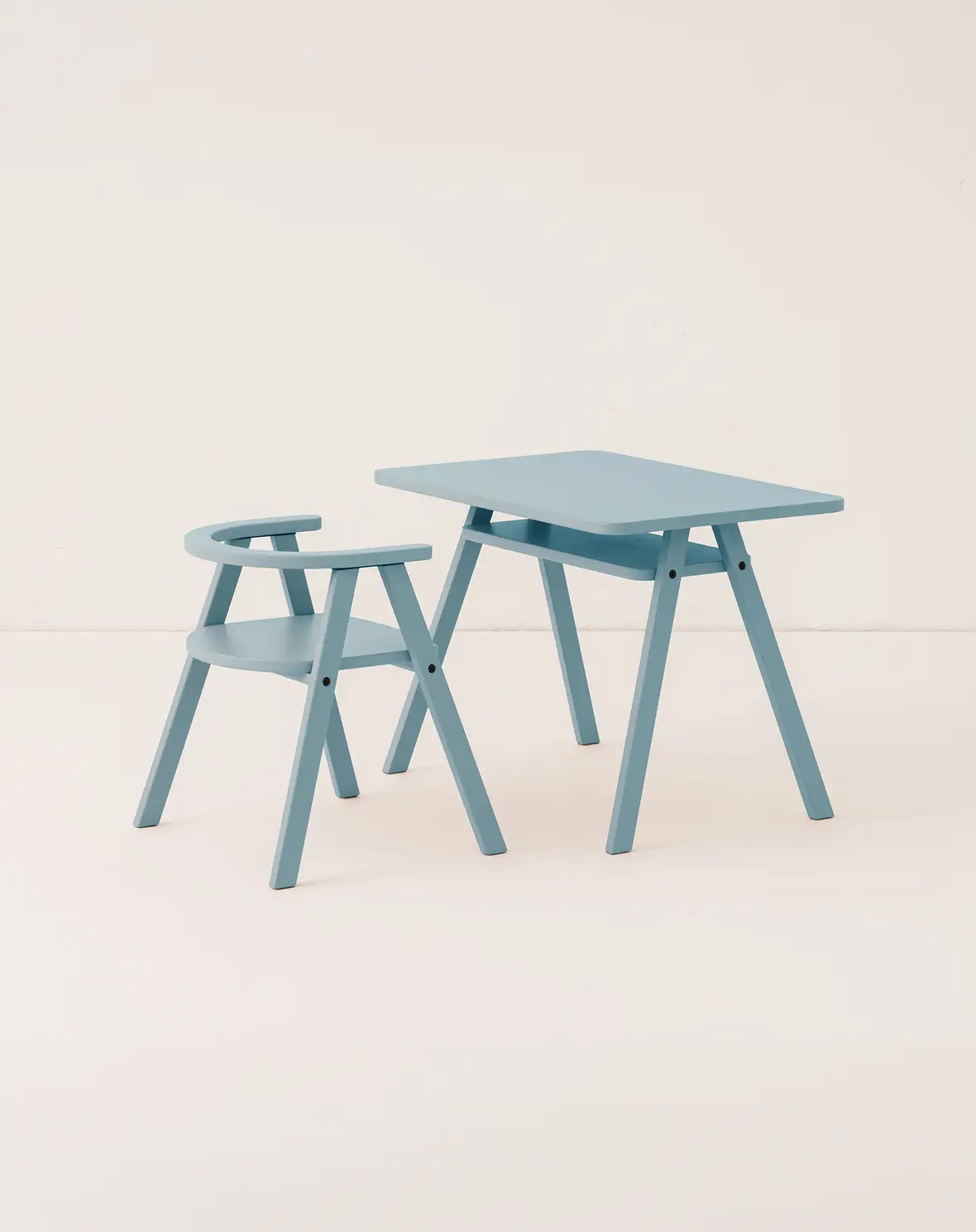 'Growing Green' Wooden Kids Chair - Image 12