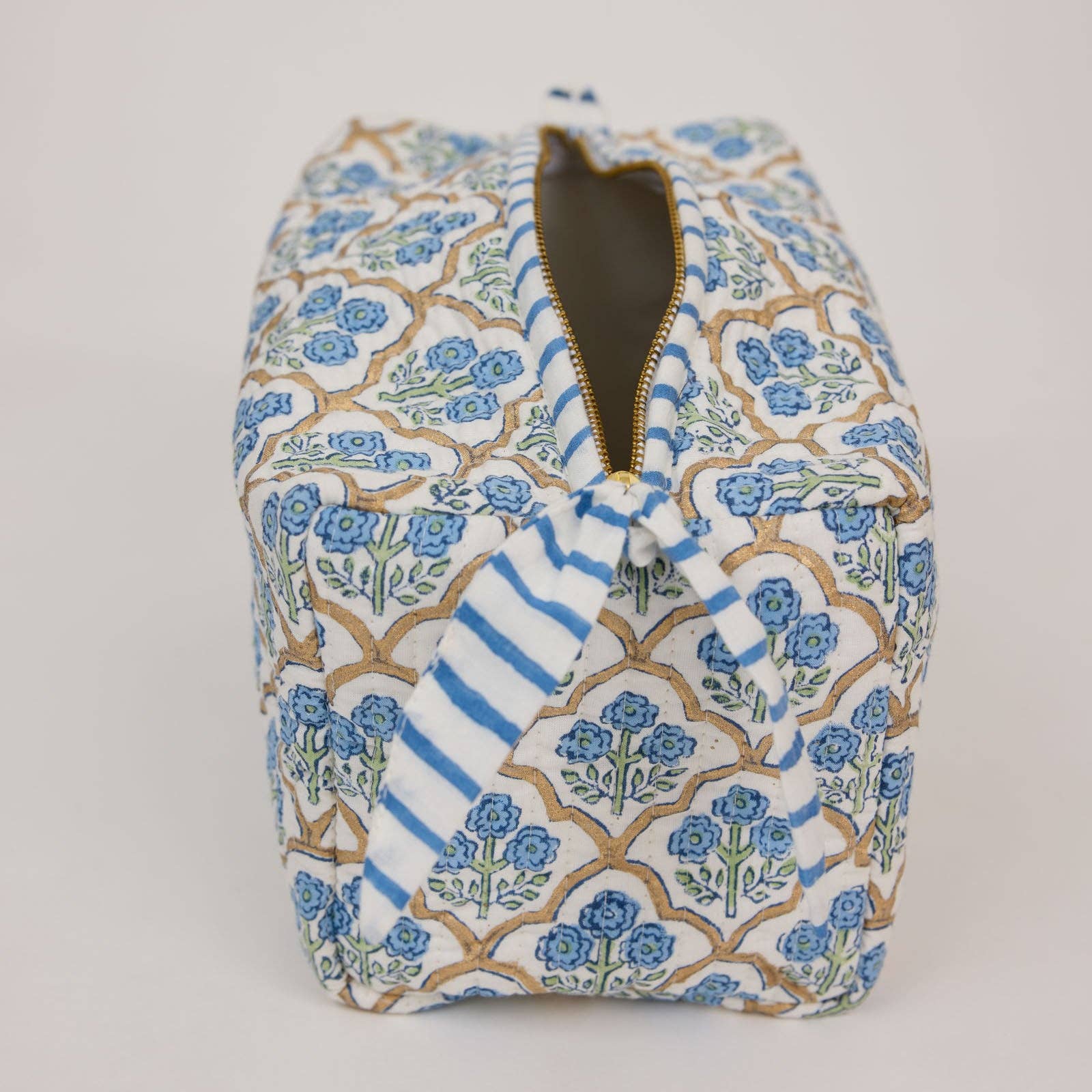 Organic Cotton Toiletry Bag (Large) - Trellis Indigo - Image 5