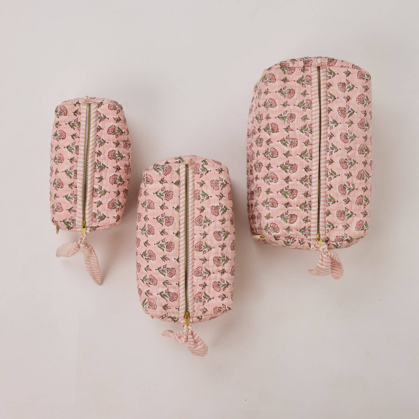 Organic Cotton Toiletry Bag (Small) - Ditsy Floral Blush - Image 9