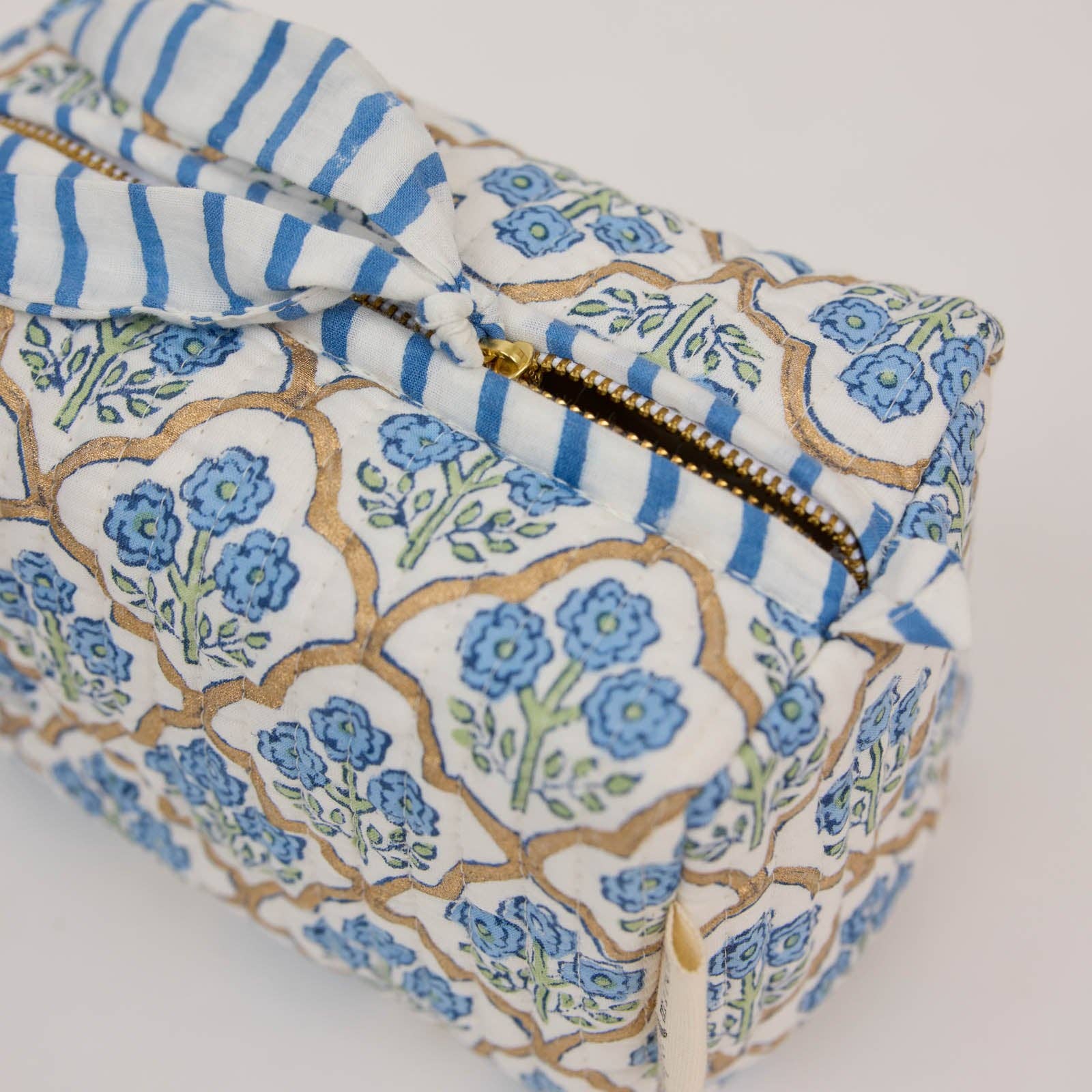 Organic Cotton Toiletry Bag (Small) - Trellis Indigo - Image 3